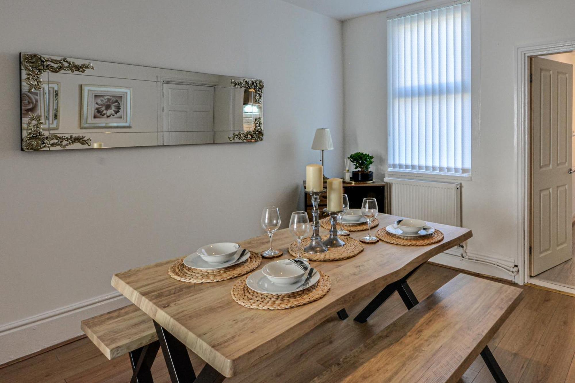 Stay With Alexandra 2 Free Parking - High Speed Free Wifi Liverpool Exterior photo